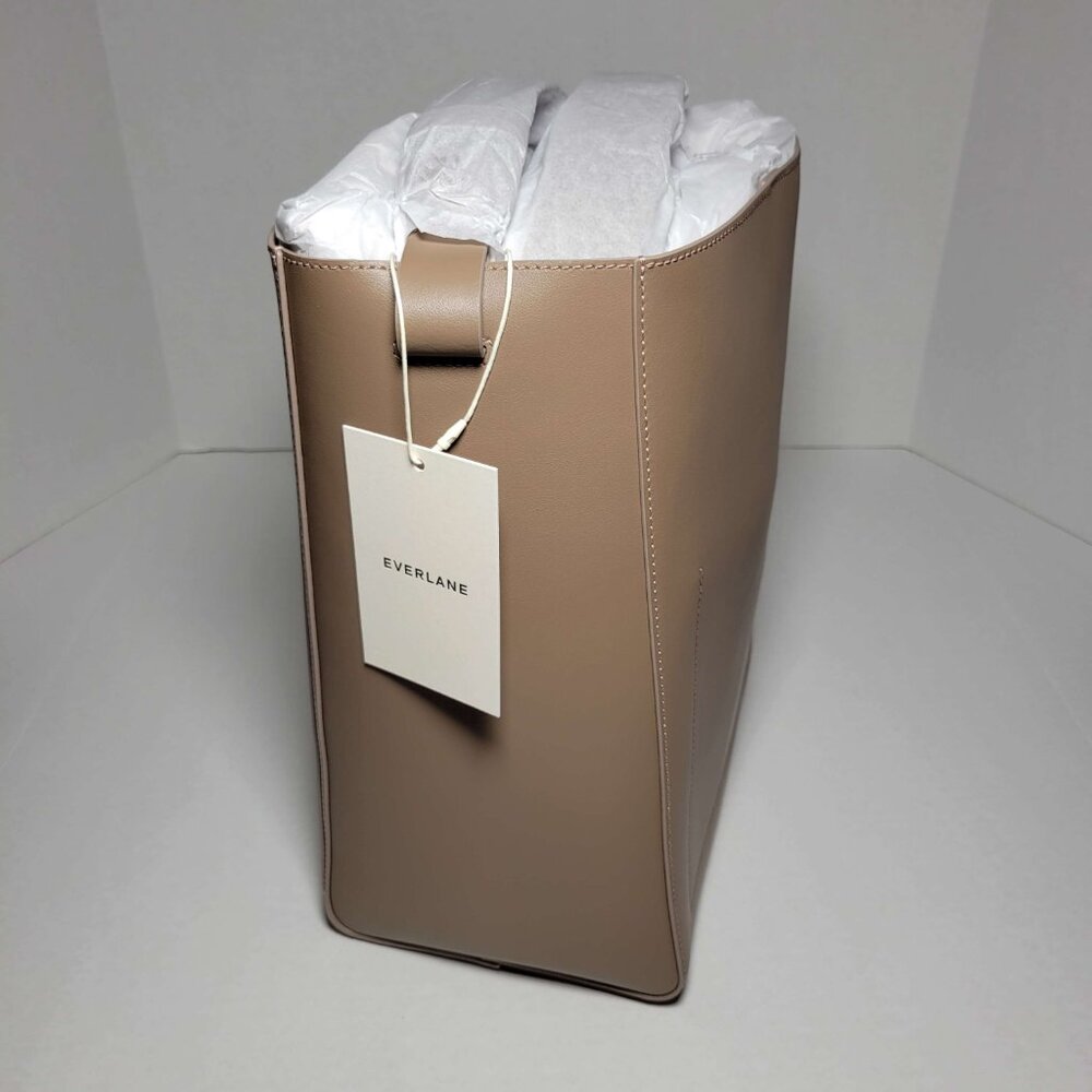 Everlane The Studio Bag in Porcini Taupe - Picture 8 of 11